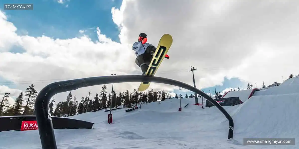 边看边聊，共享体育狂欢！💬🎉